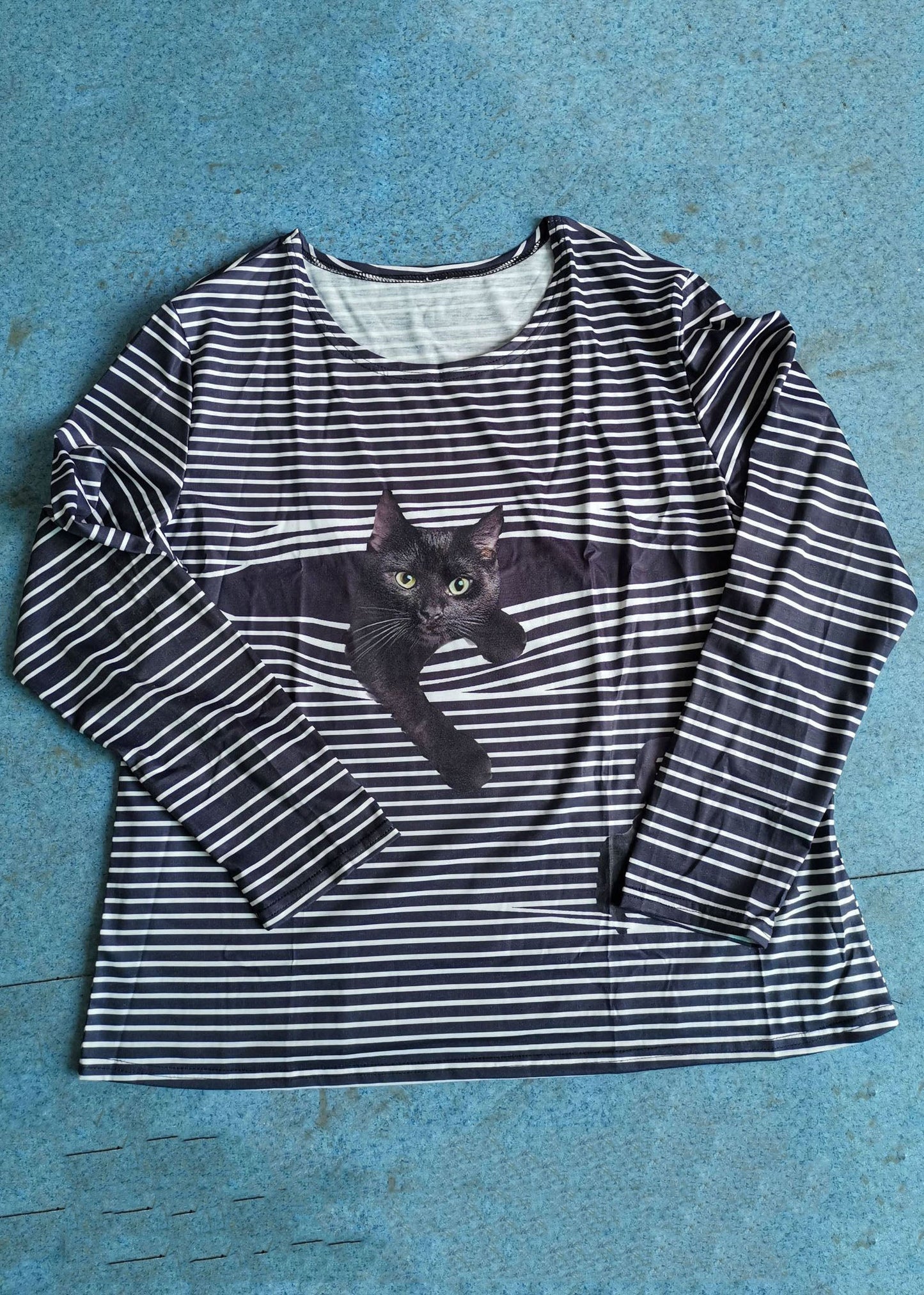 Black Whiet Striped Cat Print O-neck Long Sleeve T-shirts