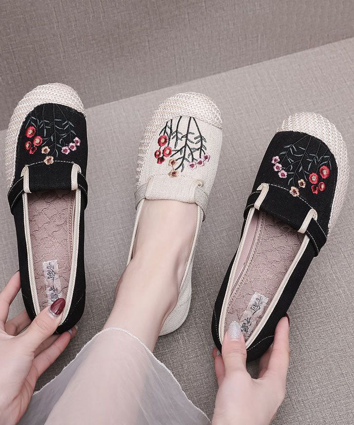 Beige Embroideried Flat Shoes for Splicing Flat Feet Shoes