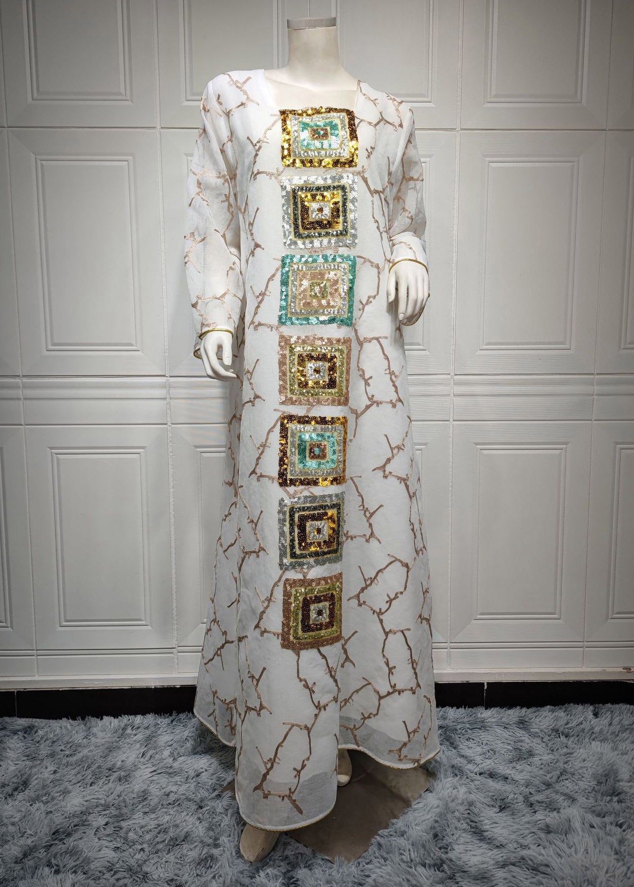 Brief White O-neck Embroideried Tulle Maxi Dress Long Sleeve