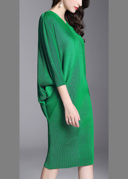 Green V-neck Wrinkled Hip Dress Half Sleeve