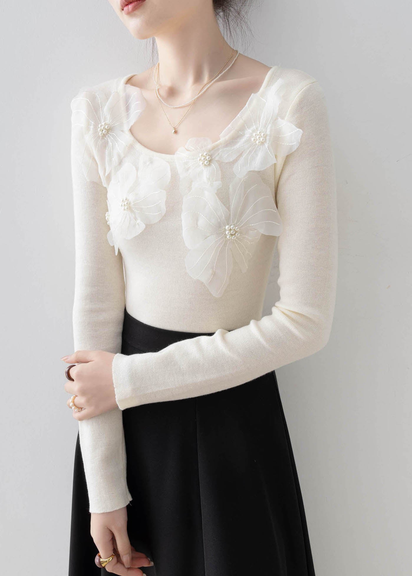 Apricot O Neck Nail Bead Knit Top Spring