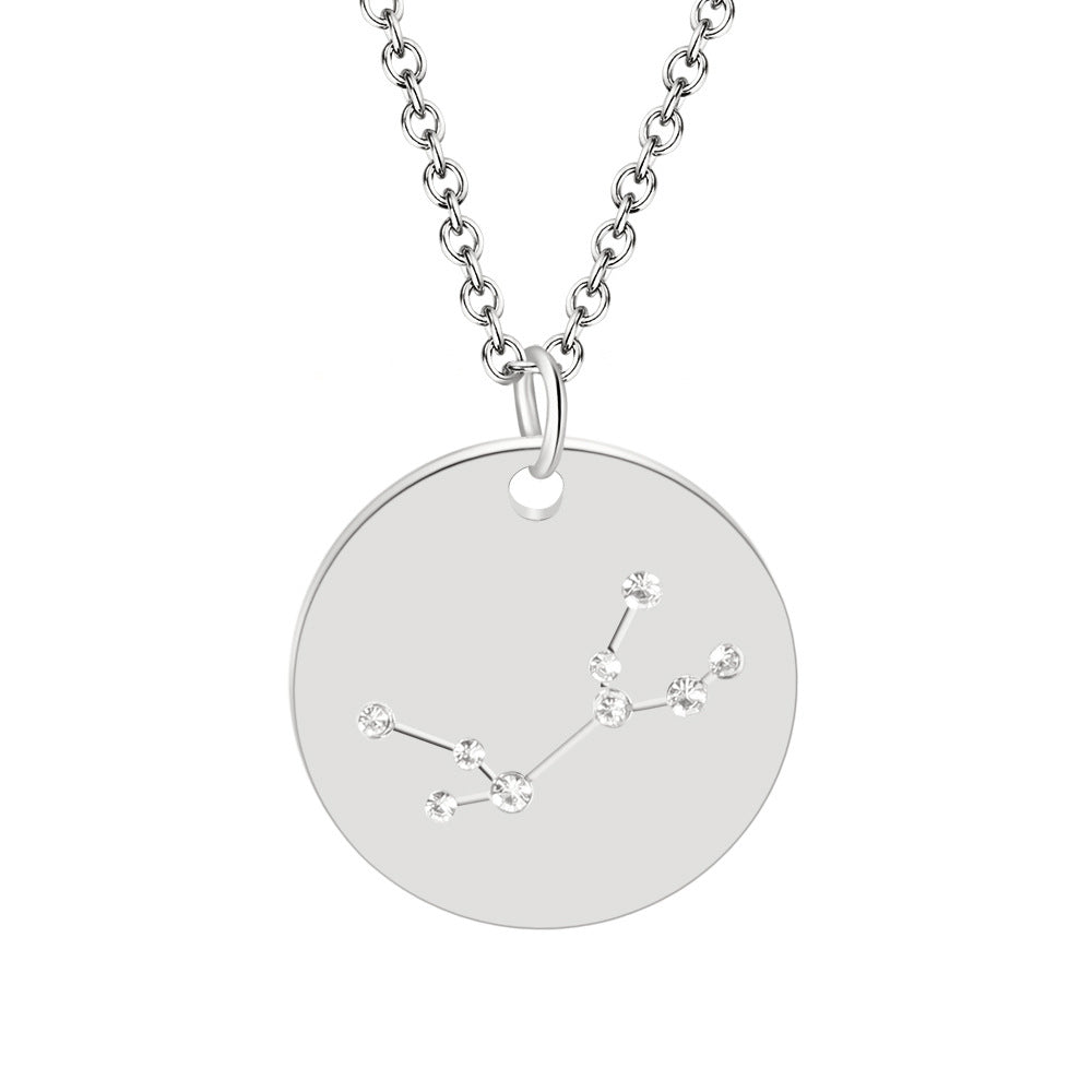 Zarte handwerkliche Halskette