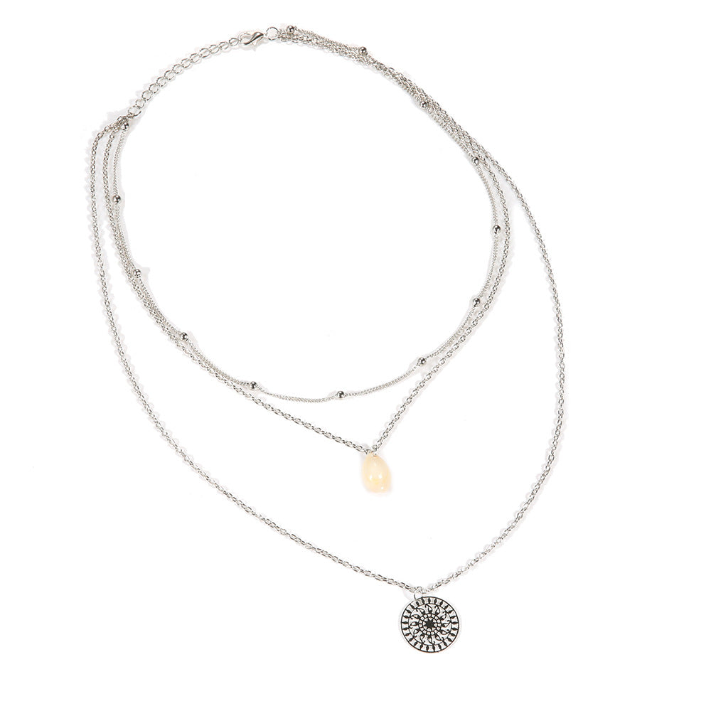 Schöne Halskette mit einzigartigem Stil