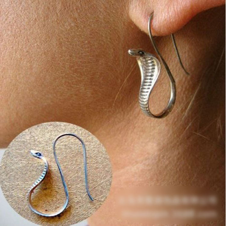 Zarte handwerkliche Ohrring