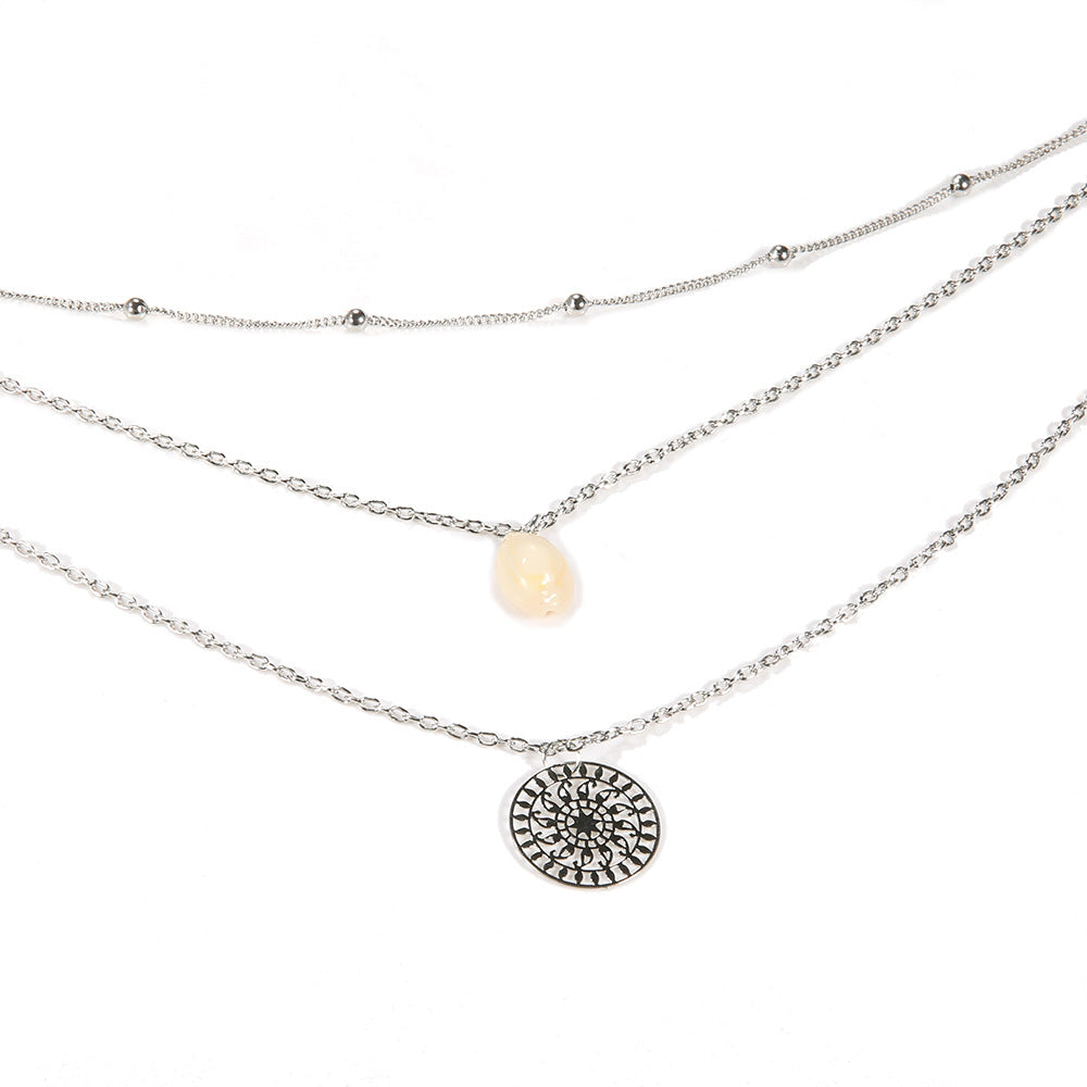 Schöne Halskette mit einzigartigem Stil