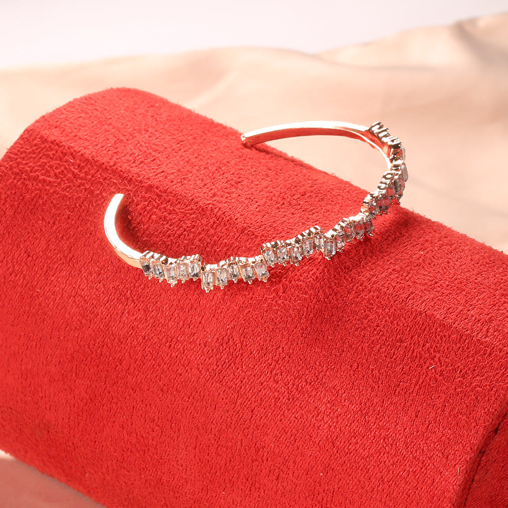 Elegante Gold Armband für jeden Anlass