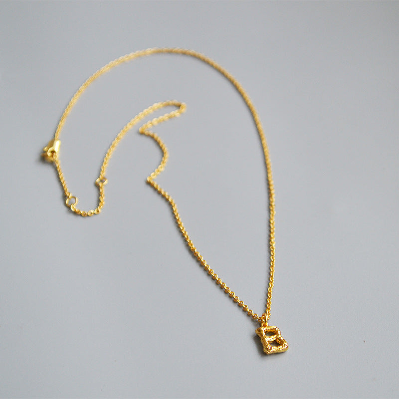 Schöne Halskette mit einzigartigem Stil