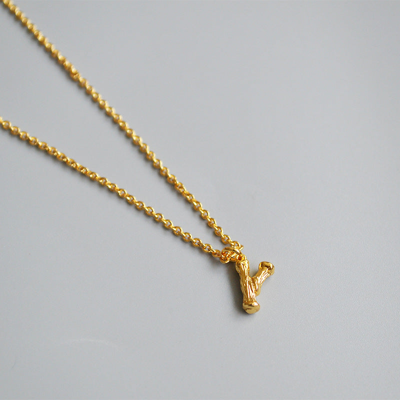 Schöne Halskette mit einzigartigem Stil