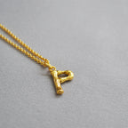 Schöne Halskette mit einzigartigem Stil