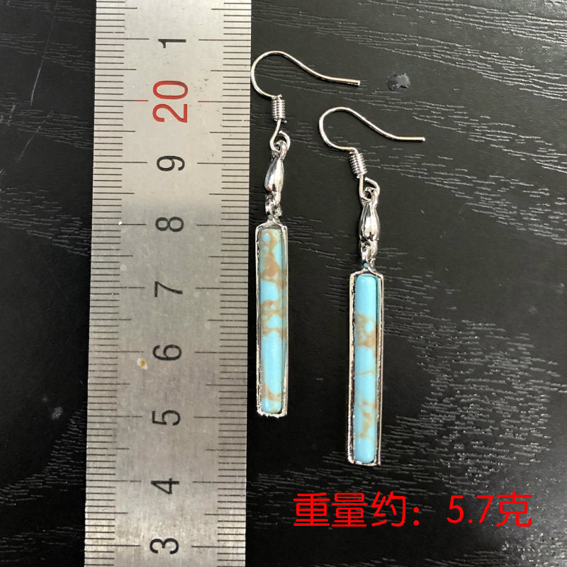 Zarte handwerkliche Ohrring