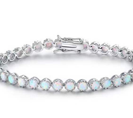 Klassische Silber Armband mit zeitloser Eleganz