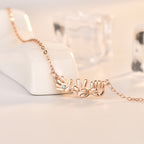 Zarte handwerkliche Halskette