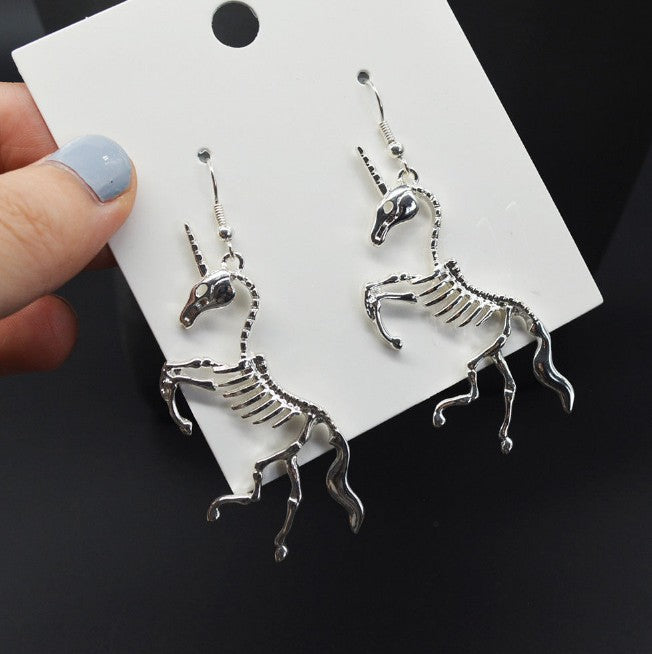 Zarte handwerkliche Ohrring