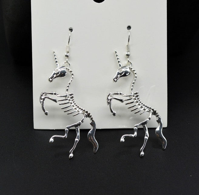 Zarte handwerkliche Ohrring