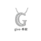 Zarte handwerkliche Halskette