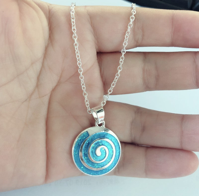 Schöne Halskette mit einzigartigem Stil