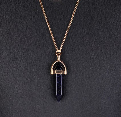 Zarte handwerkliche Halskette