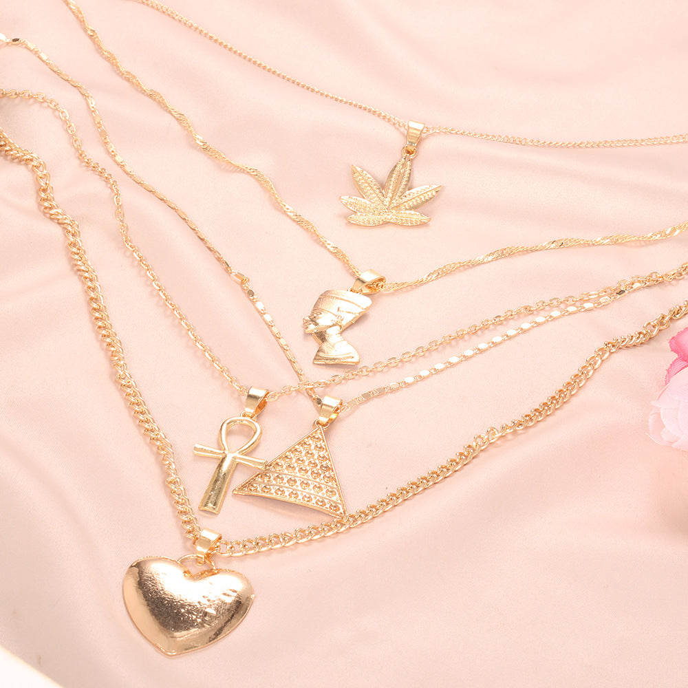 Schöne Halskette mit einzigartigem Stil