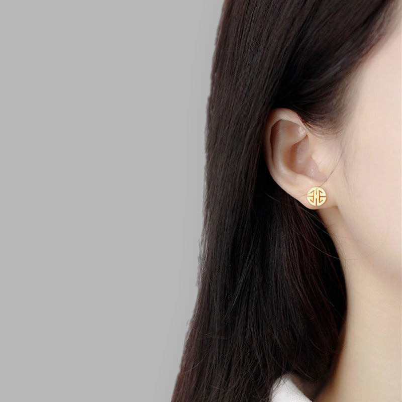 Klassische Ohrring mit zeitloser Eleganz