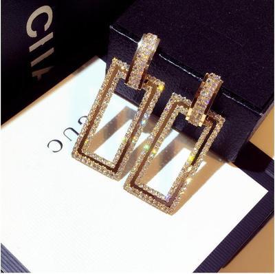 Klassische Ohrring mit zeitloser Eleganz