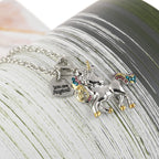 Schöne Halskette mit einzigartigem Stil