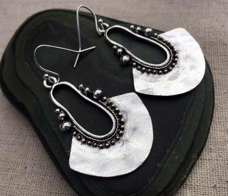 Klassische Ohrring mit zeitloser Eleganz