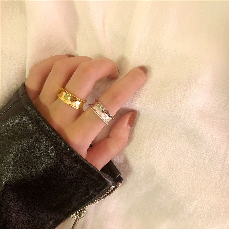 Zarte handwerkliche Gold Ring