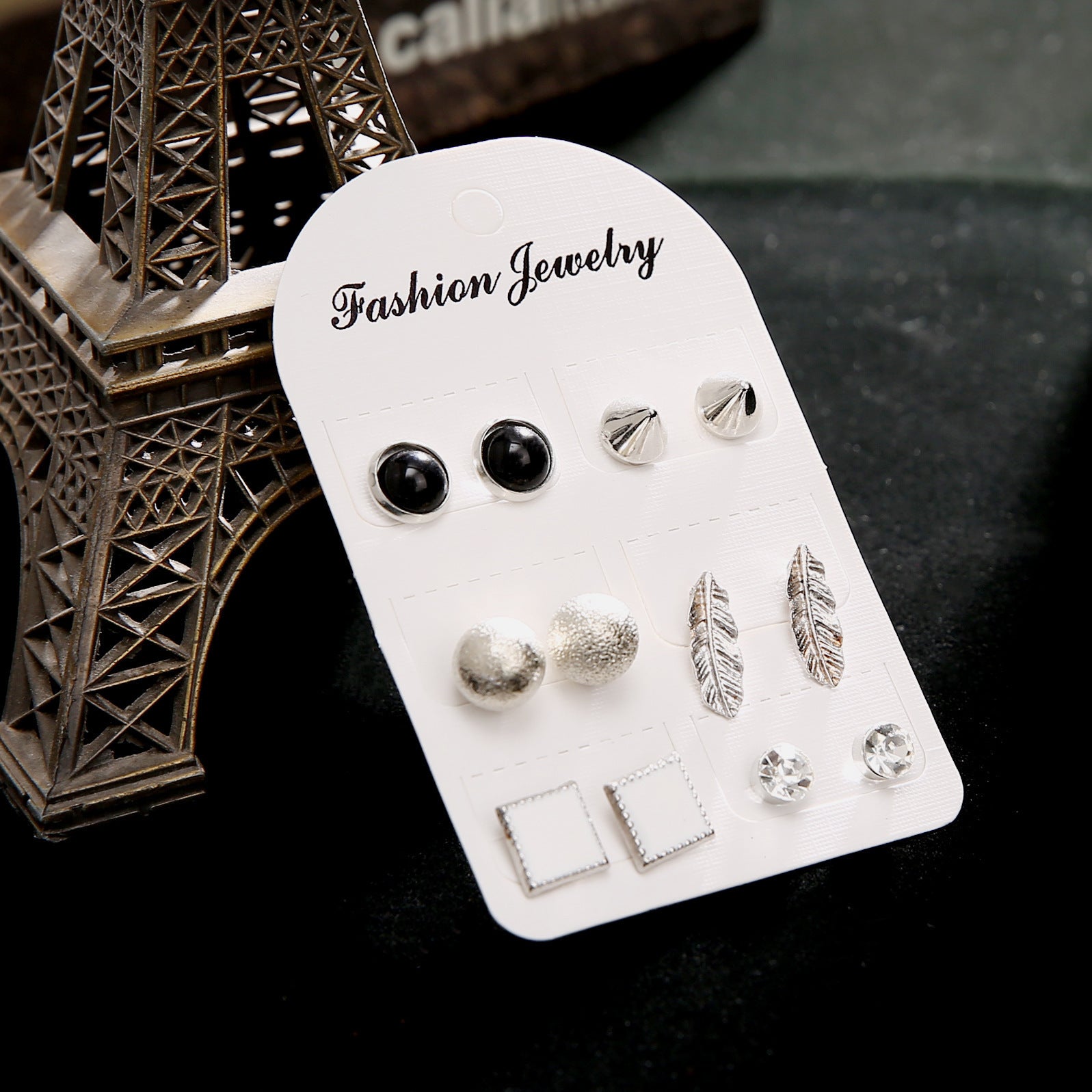 Atemberaubende Ohrring für den Alltag