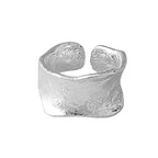 Klassische Gold Ring mit zeitloser Eleganz