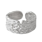 Zarte handwerkliche Ring