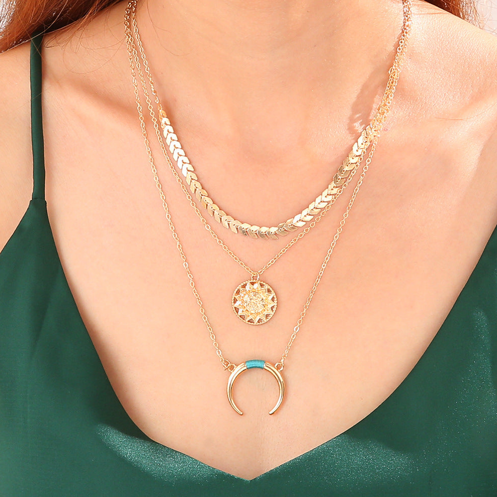 Zarte handwerkliche Halskette