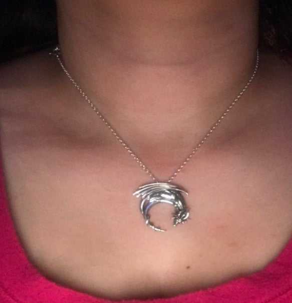 Zarte handwerkliche Halskette