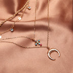 Schöne Halskette mit einzigartigem Stil