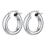 Zarte handwerkliche Ohrring