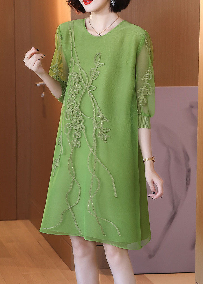 Vogue Green O-neck Embroideried Holiday Tulle Mid Dress Fall
