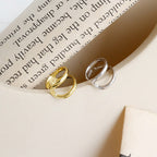 Klassische Gold Ohrring mit zeitloser Eleganz