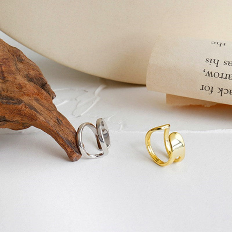 Klassische Gold Ohrring mit zeitloser Eleganz