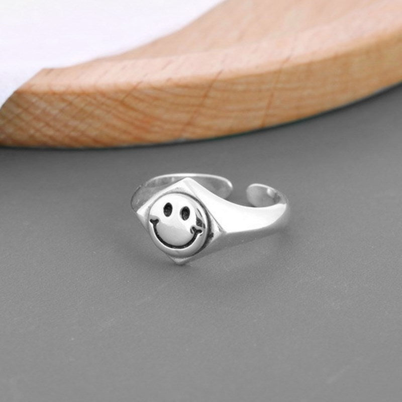 Klassische Silber Ring mit zeitloser Eleganz