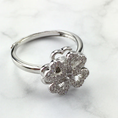 Schöne Halskette mit einzigartigem Stil