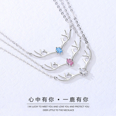 Zarte handwerkliche Halskette