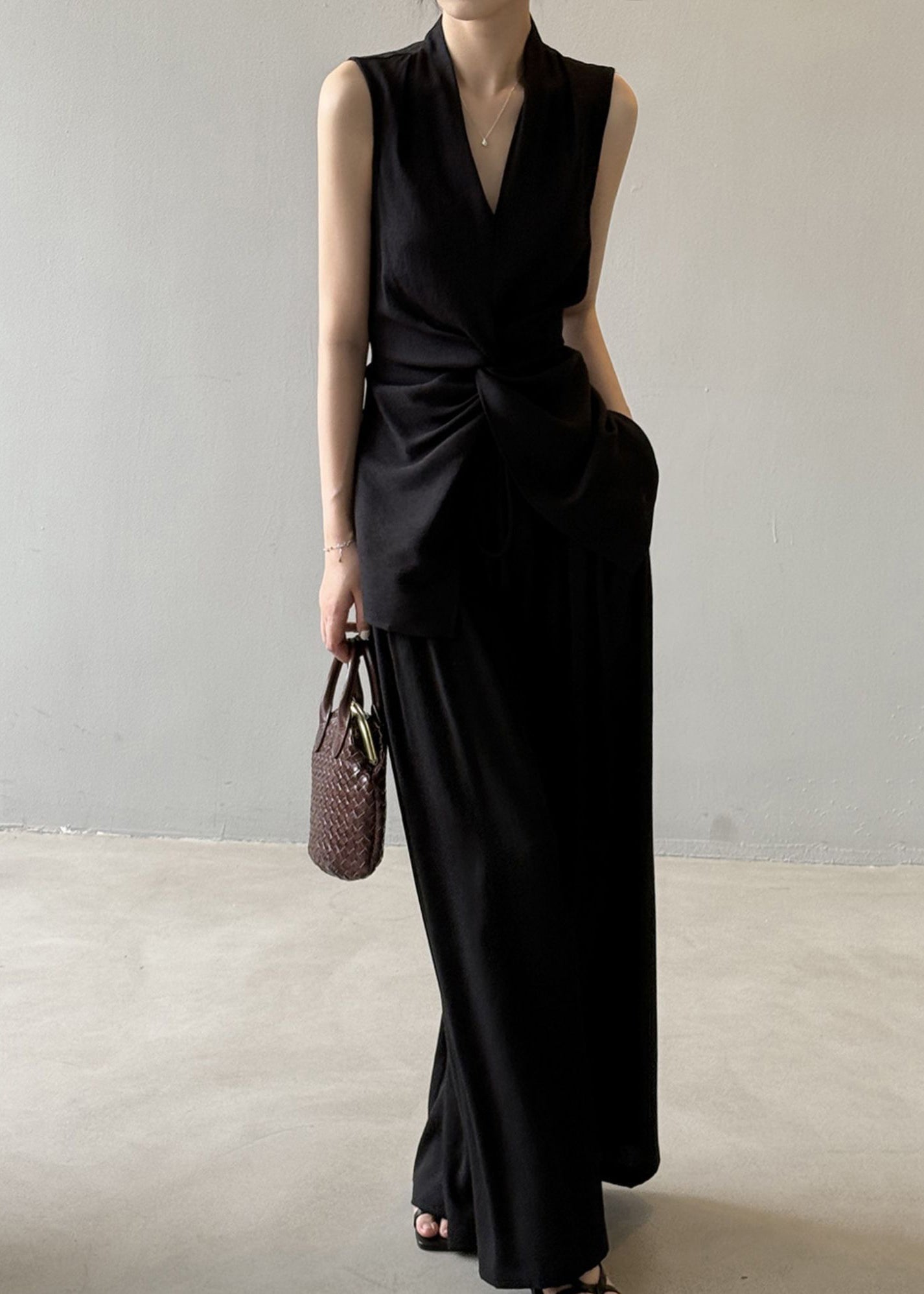 Black Silm Linen Two-piece Set Asymmetrical Wrinkled Sleeveless