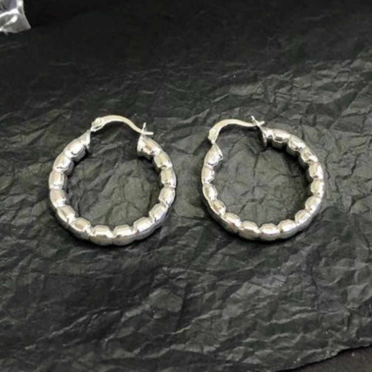 Klassische Ohrring mit zeitloser Eleganz