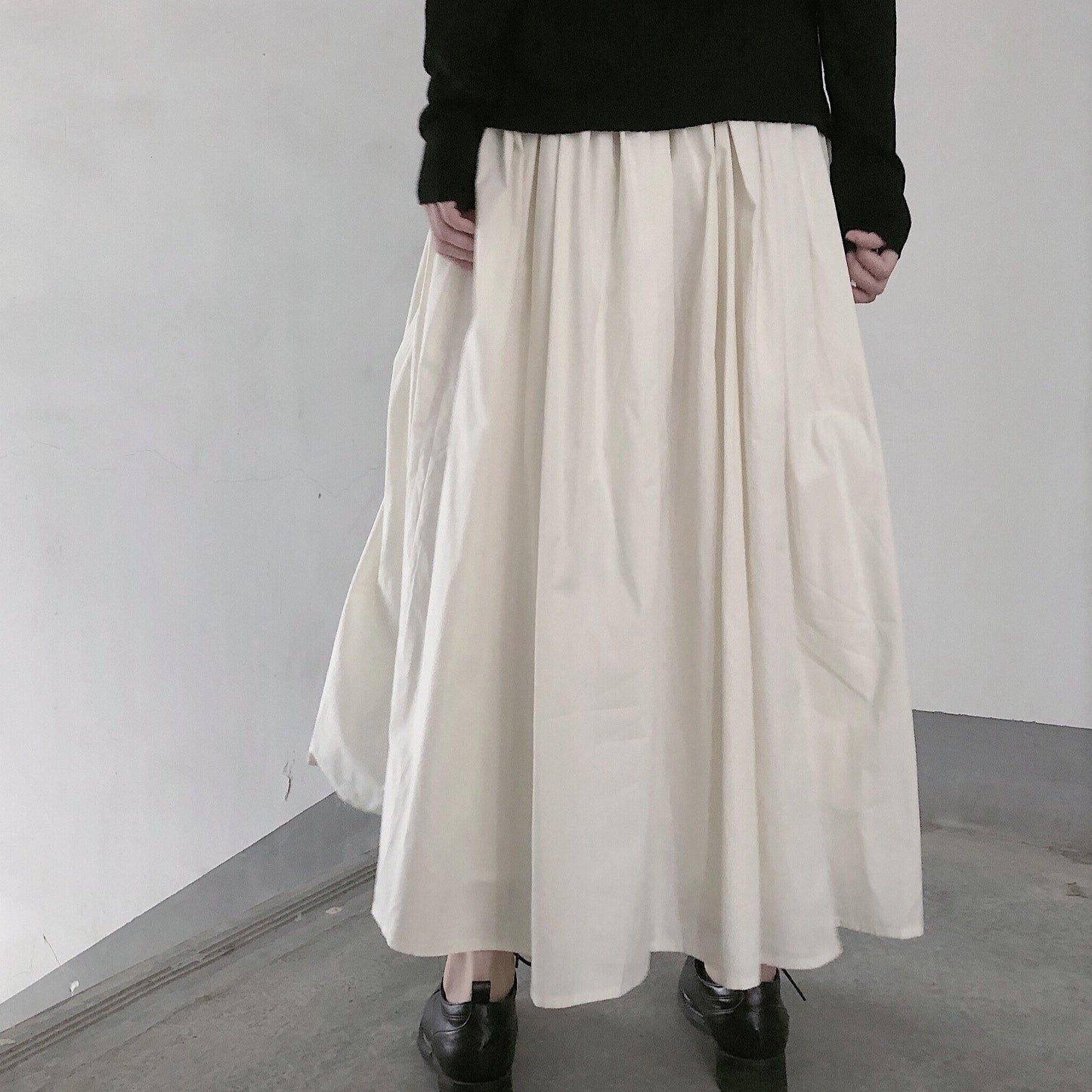 Retro Pleated Skirt White Half Skirt