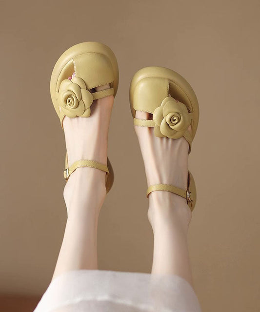 Stylish Splicing Chunky Sandals Yellow Faux Leather