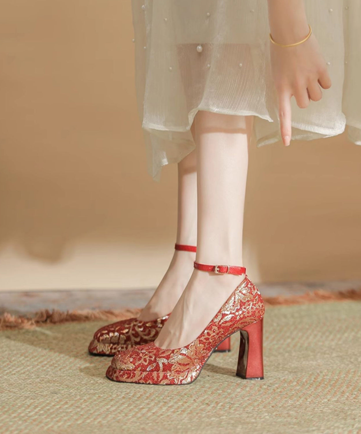 Splicing Chunky High Heels Champagne Faux Leather