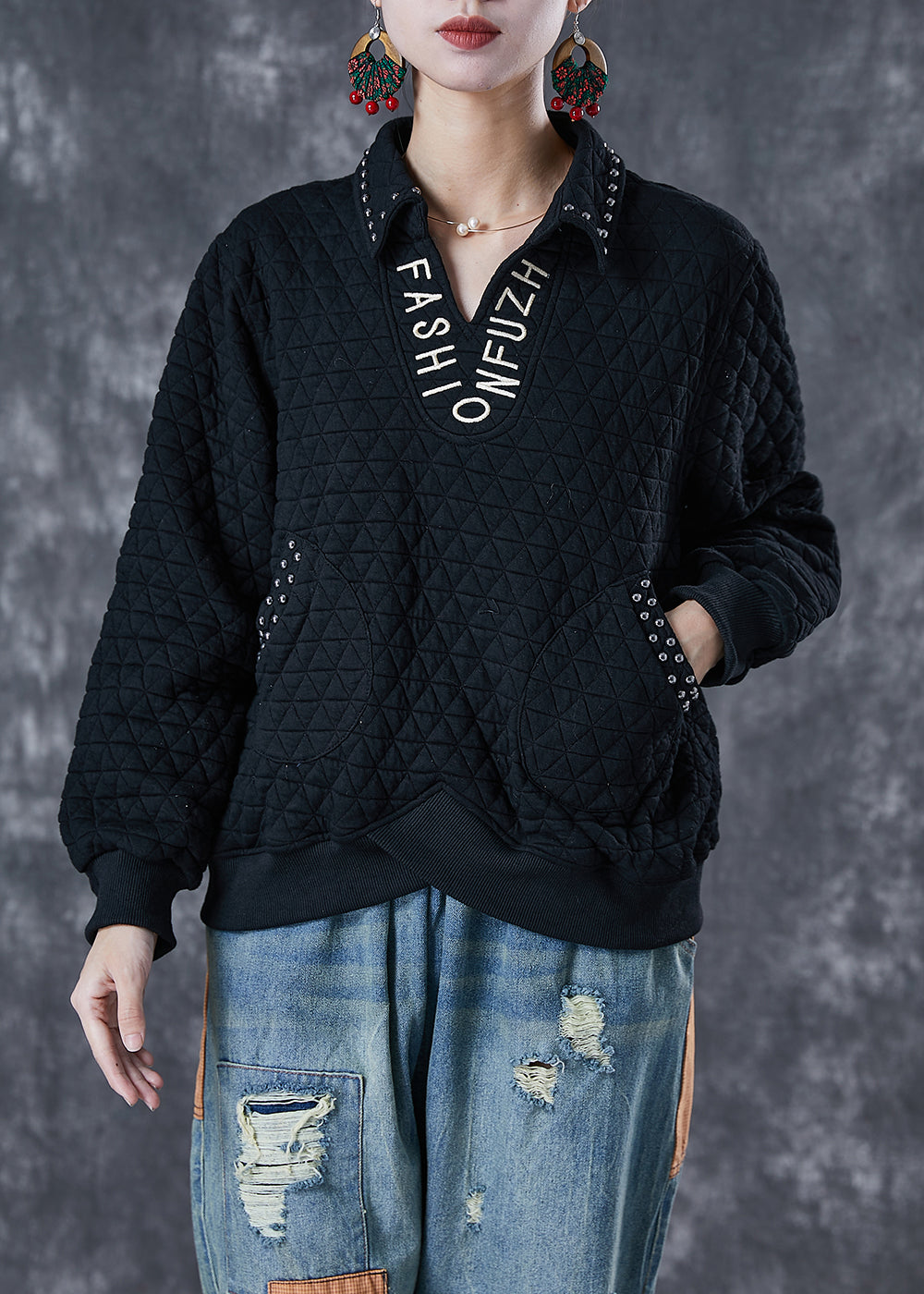 Black Letter Embroideried Rivet Cotton Pullover Sweatshirt Fall