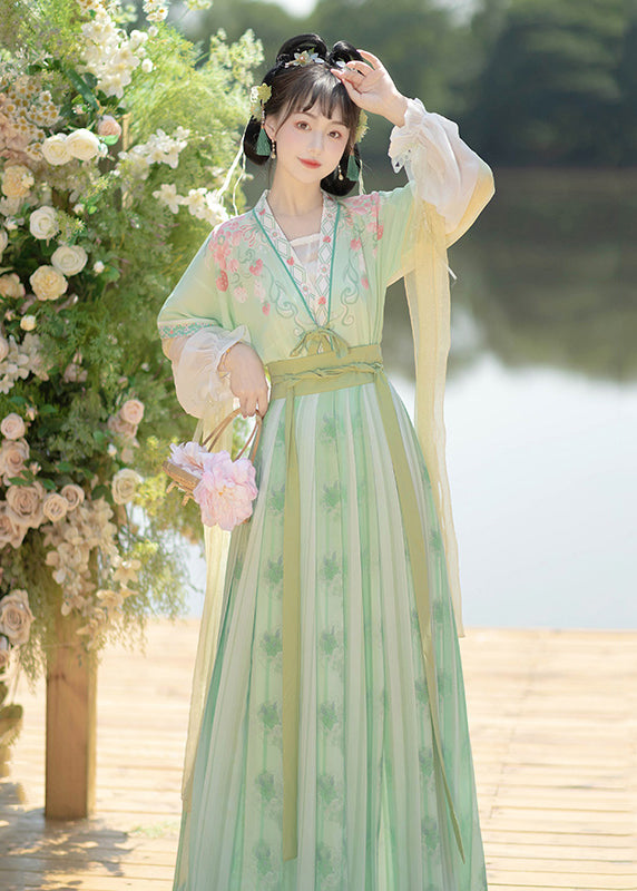 Chinese Style Light Green Embroideried Tops and Pleated Skirt Chiffontwo Pieces Set Fall