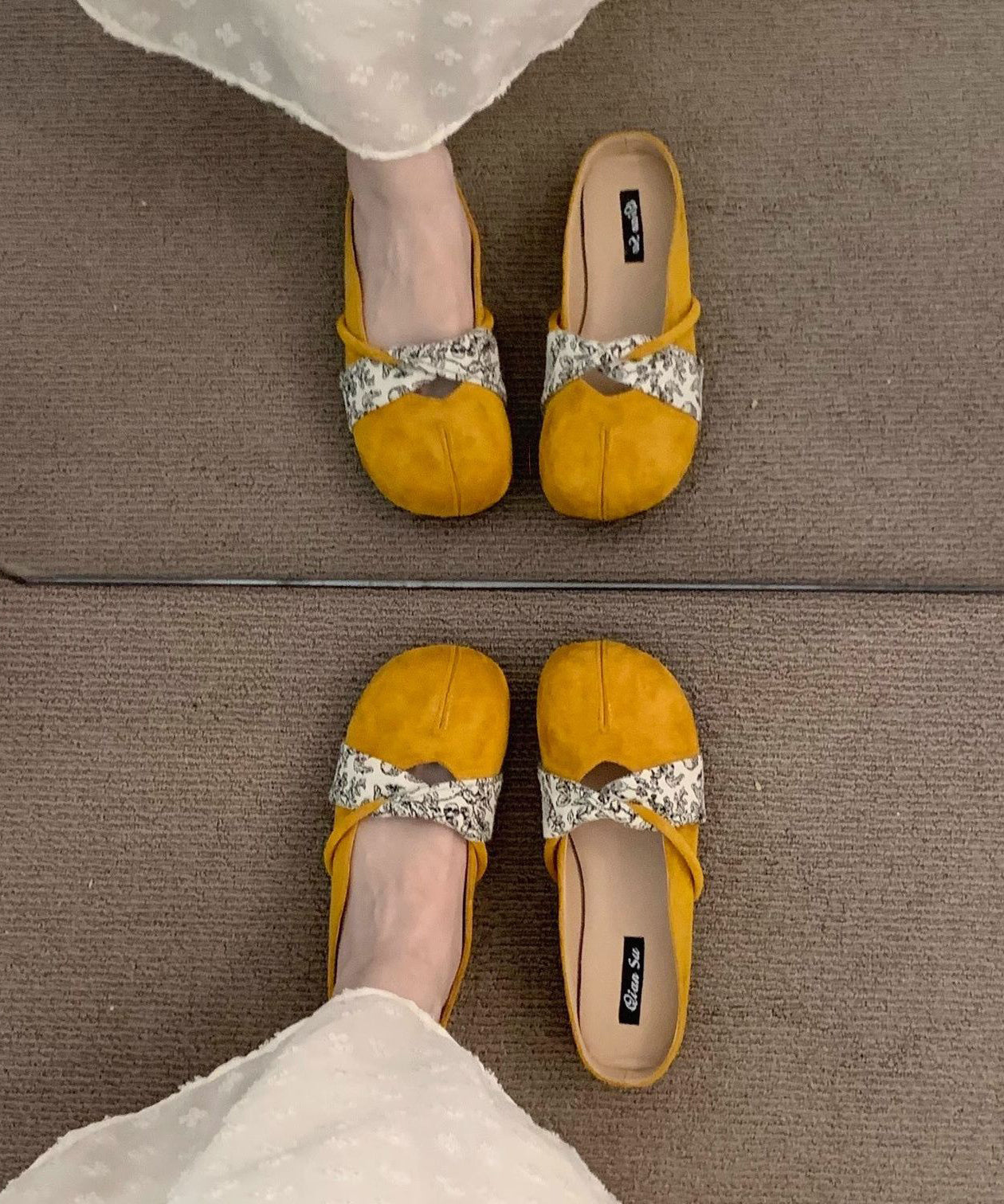 Yellow Suede Boutique Splicing Slide Sandals
