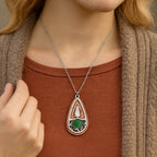 Zarte handwerkliche Halskette