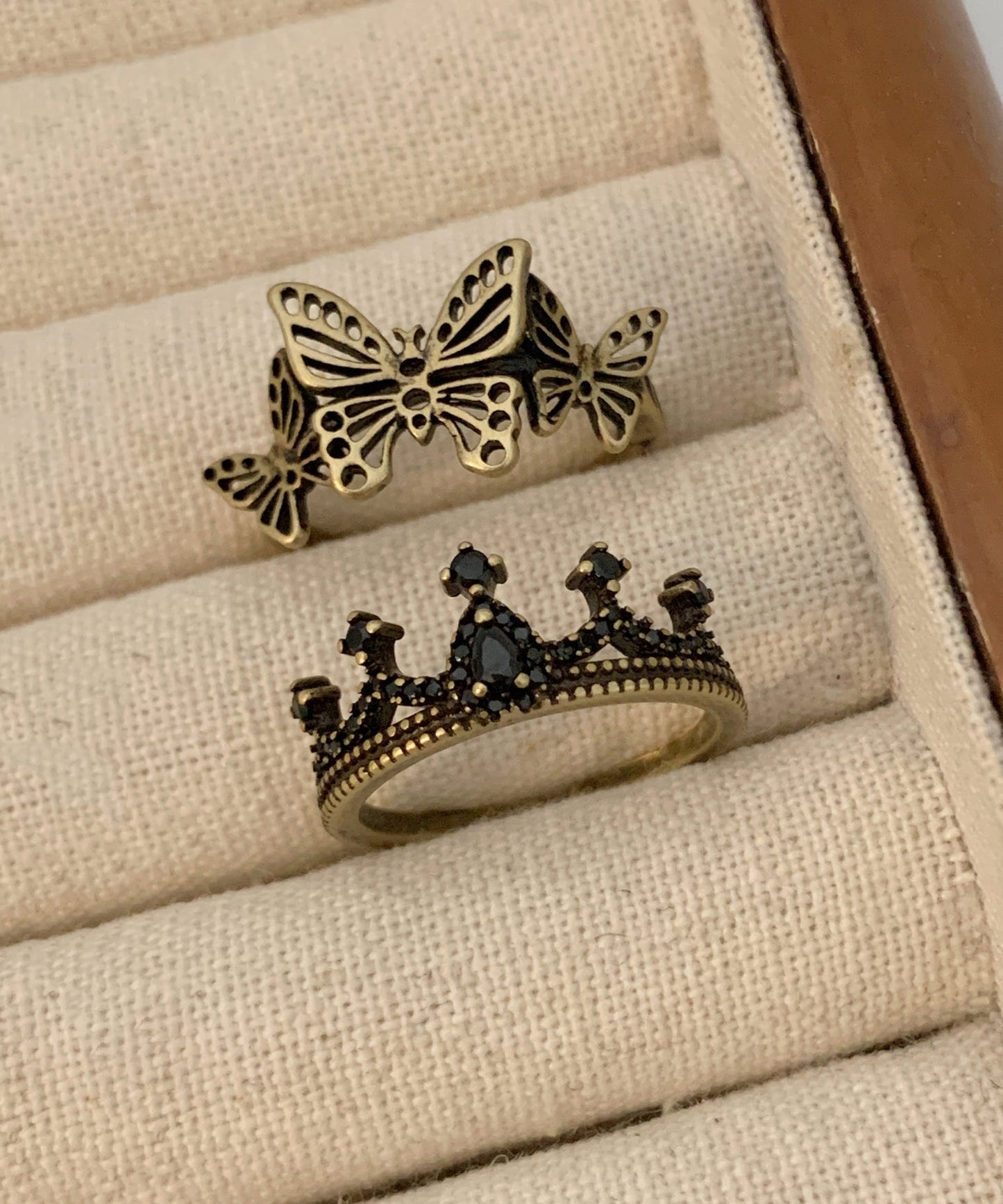 Fine Ancient Gold Metal Butterfly Crown Hollow Out Rings Two Piece Set